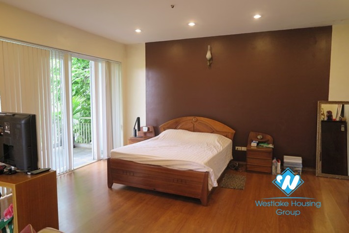 Stunning house for rent on Ngoc Thuy, Long Bien, Hanoi